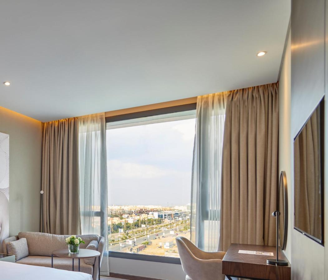 Crowne Plaza - West Cairo Arkan By Ihg 6th of October City Eksteriør billede A room at the hotel